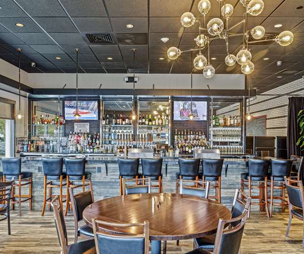 The Pantry RVC, Rockville Centre brunch dinner restaurant, bar room