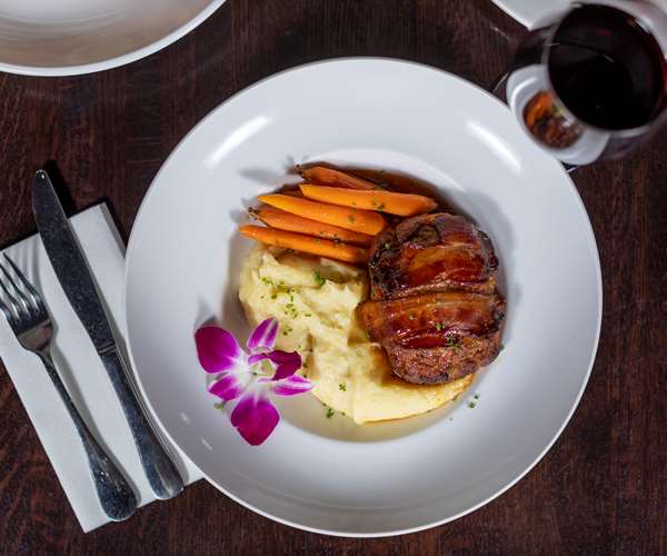 The Pantry RVC, Rockville Centre brunch and dinner restaurant, meatloaf entree