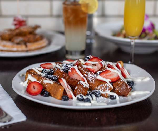 The Pantry RVC, Rockville Centre brunch and dinner restaurant, creme brule french toast